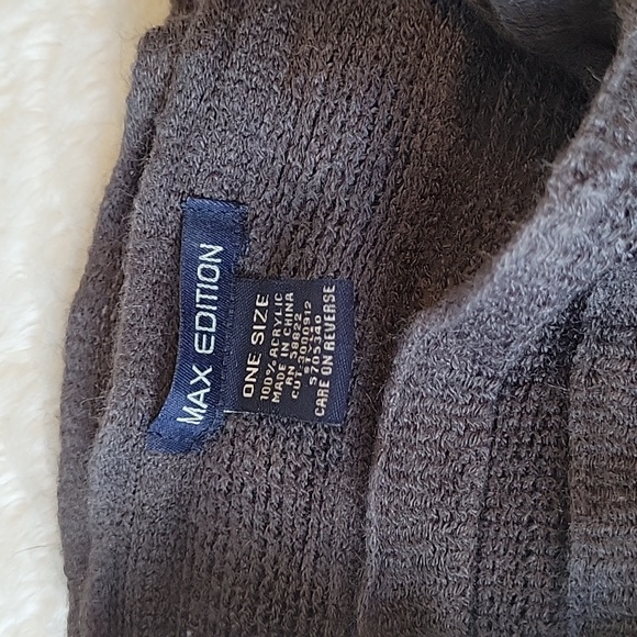 Max Edition One Size Gray Poncho - Picture 2 of 4